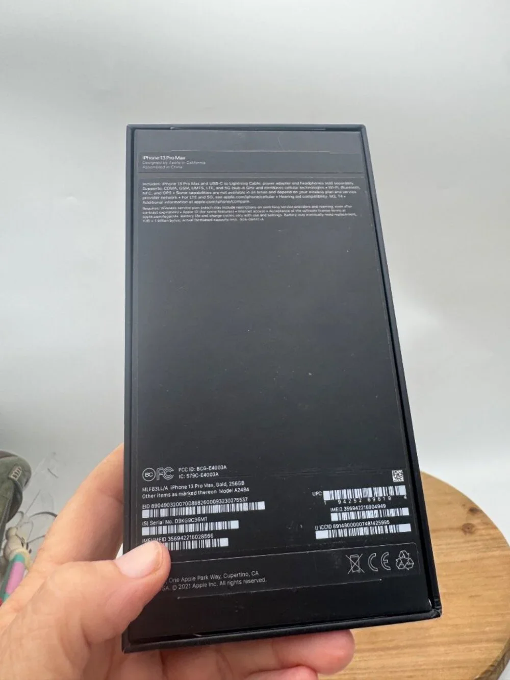 Apple iPhone 13 Pro Max Empty box wrapping present gag gift funny surprise gold